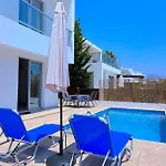 3 Bedroom Seaview Ii Private Pool Coral Bay