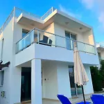 Villa 3 Bedroom Seaview Ii Private Pool Coral Bay